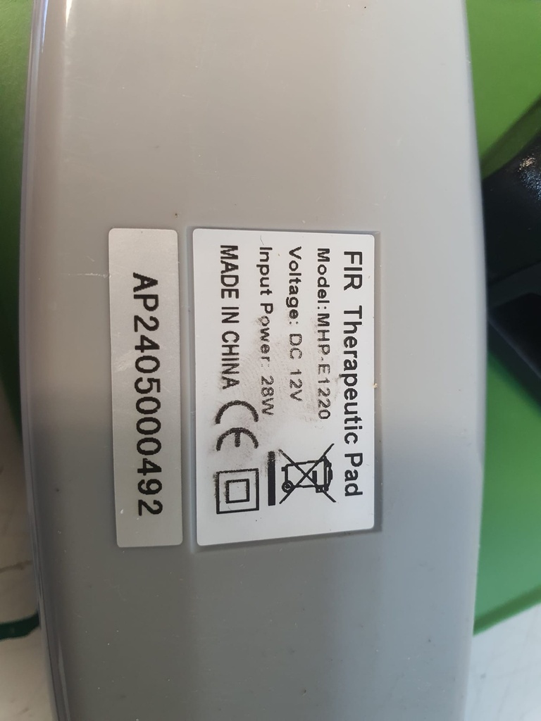 Wärmematte/Heizmatte EickWarm, mit Temperatursteuerung von 35 - 45 Grad, Niedervoltspannung 12V, Mattenmaß: 30 x 40 cm, inklusive Netzteil, SN: AP2405000492 - Gebraucht, dem Artikel fehlt die Originalverpackung, Baujahr 2024 (Kopie)