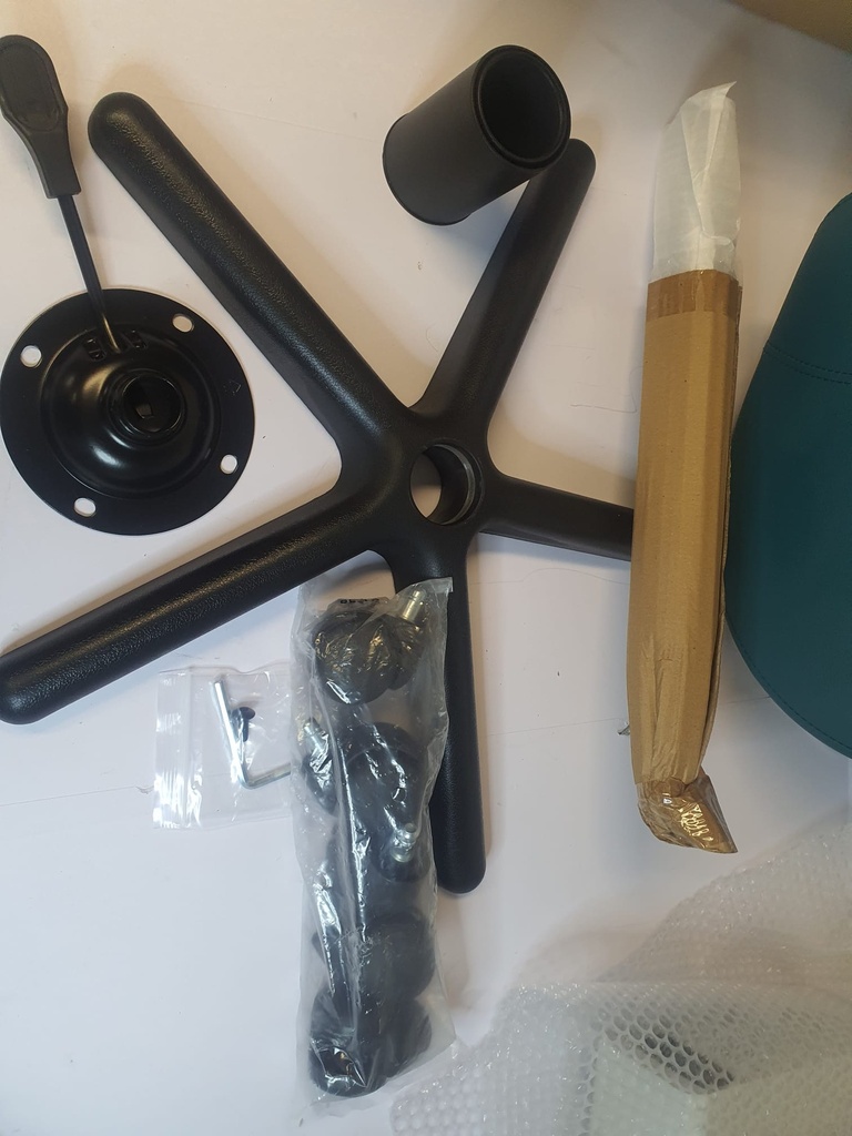 Behandlungshocker ZWEEZI höhenverstellbar von 58-85 cm Sattelsitz, EVERGREEN - Der Stuhl ist neu und originalverpackt, hat jedoch einen kleinen Riss an der Seite der Sitzfläche.